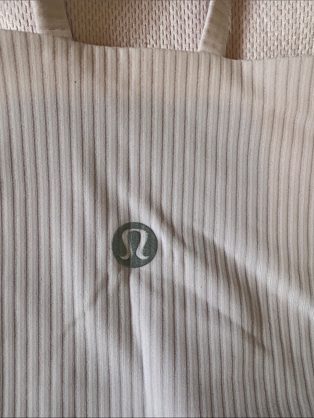 Lululemon like a cloud bra pink size 4 - Picture 3 of 3